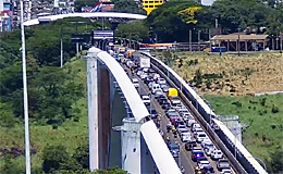 Фос-ду-Игуасу, Мост Интернациональной Дружбы (Бразилия)